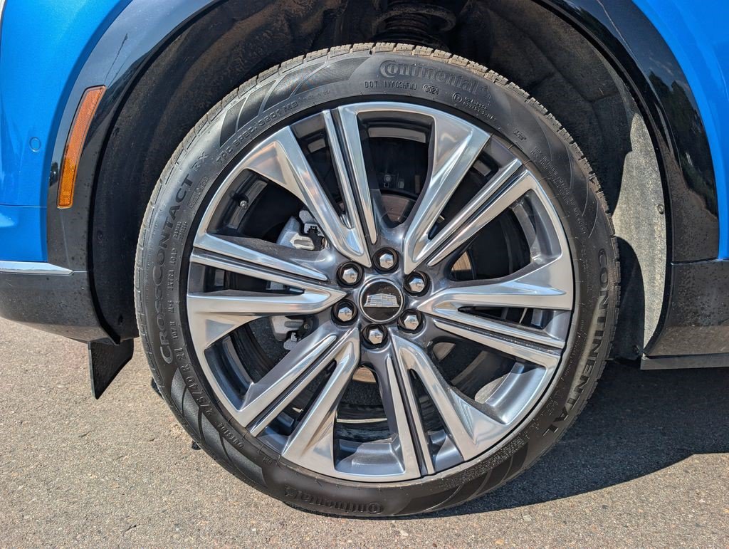 Certified 2025 Cadillac Optiq Luxury 2 AWD/4WD image 11