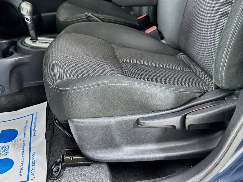 Used 2017 Nissan Versa SV FWD image 21