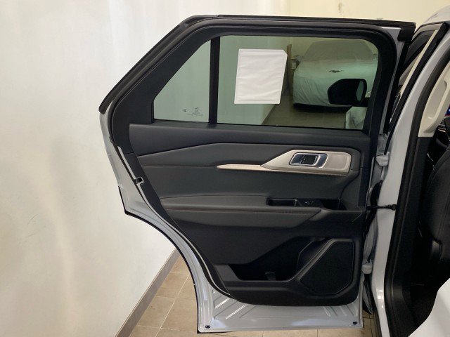 New 2026 Ford Explorer Active w/ Active Comfort Package AWD/4WD image 10