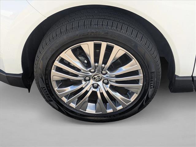 Used 2021 Toyota Venza XLE w/ Softex Package AWD/4WD image 21