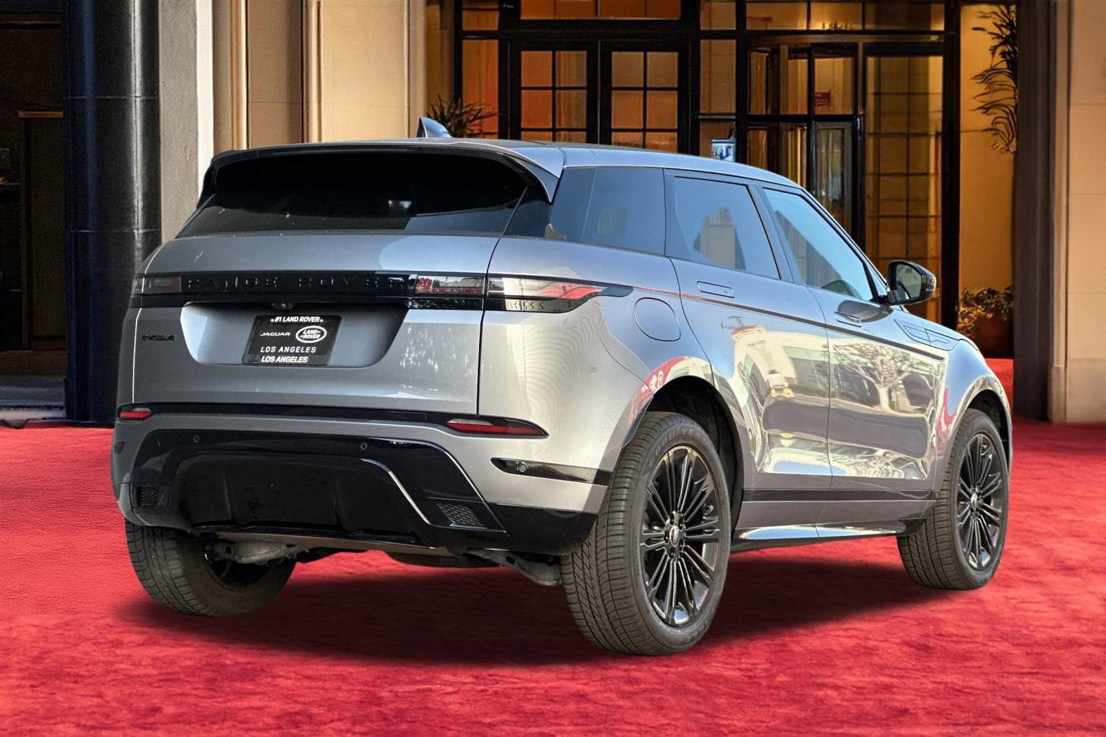 Certified 2024 Land Rover Range Rover Evoque Dynamic SE image 10