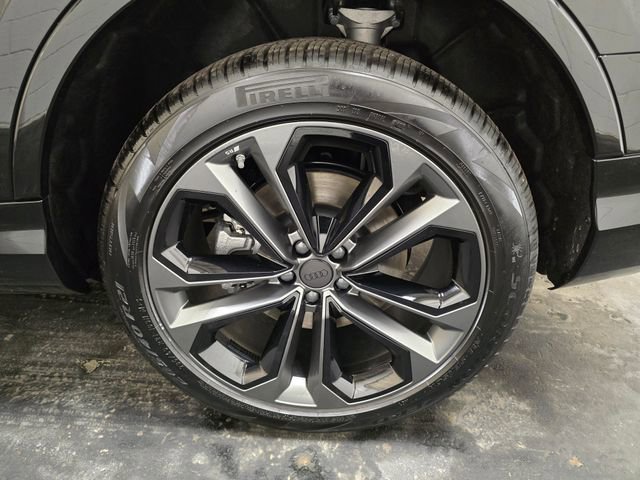New 2026 Audi Q7 3.0T Prestige image 10