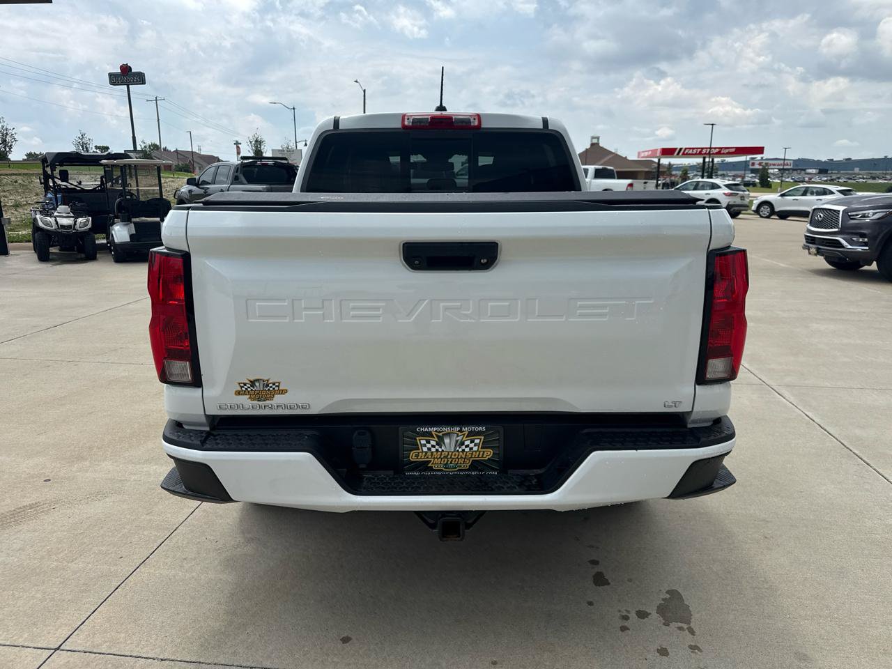 Used 2023 Chevrolet Colorado LT w/ LT Convenience Package II AWD/4WD image 6