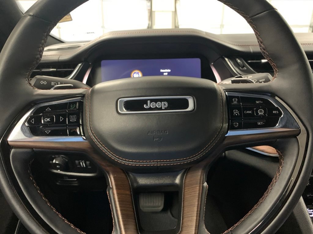 Certified 2023 Jeep Grand Cherokee Summit AWD/4WD image 16