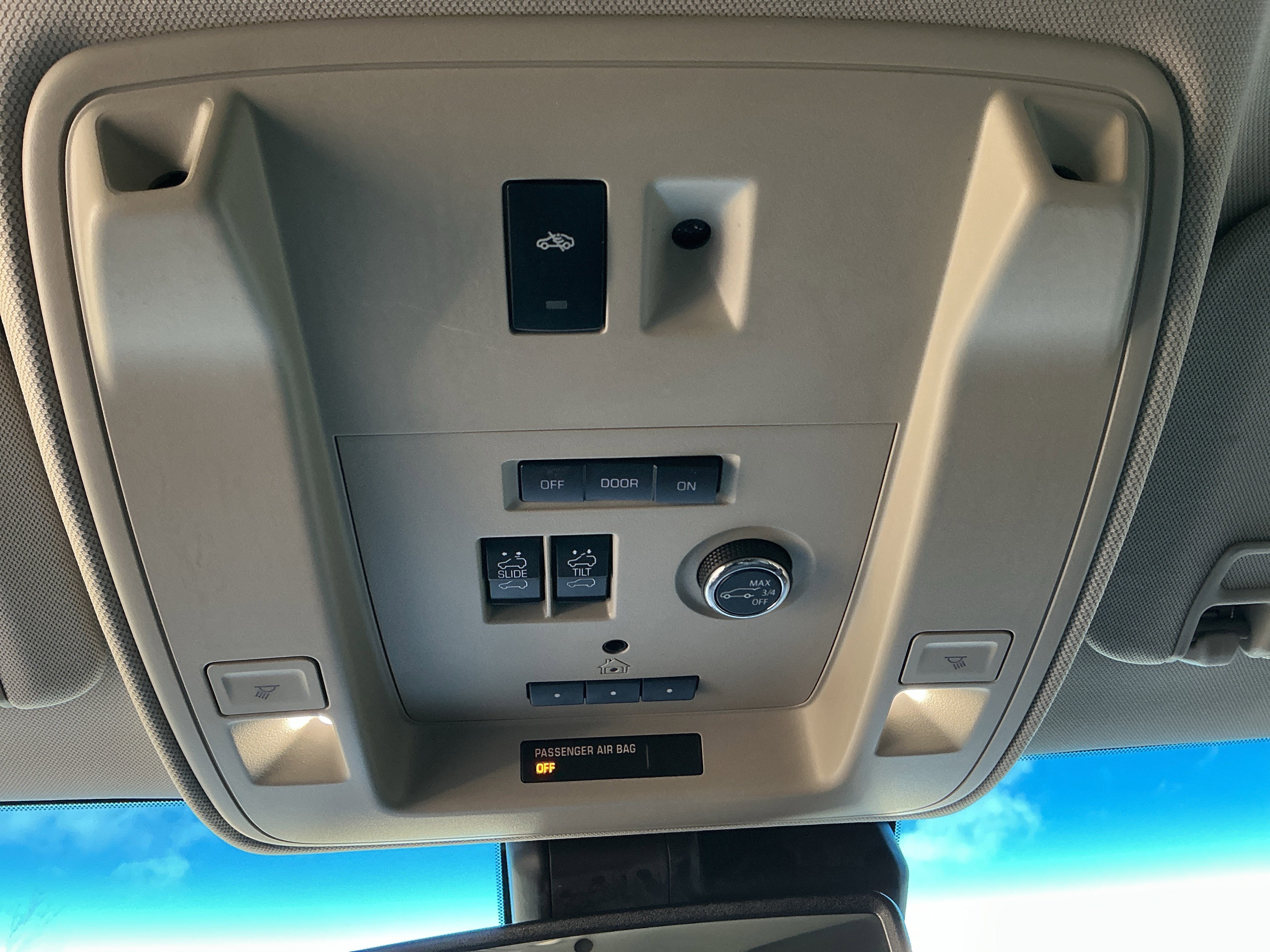 Used 2019 GMC Yukon XL Denali w/ Denali Ultimate Package image 28