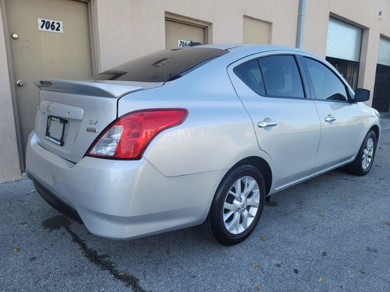 Used 2018 Nissan Versa SV w/ SV Special Edition Package FWD image 14