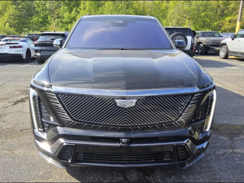 Used 2026 Cadillac Vistiq Platinum w/ LPO, Floor Liner Package AWD/4WD image 6