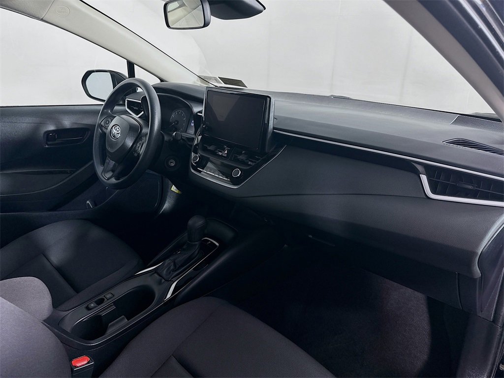 Used 2024 Toyota Corolla LE image 28