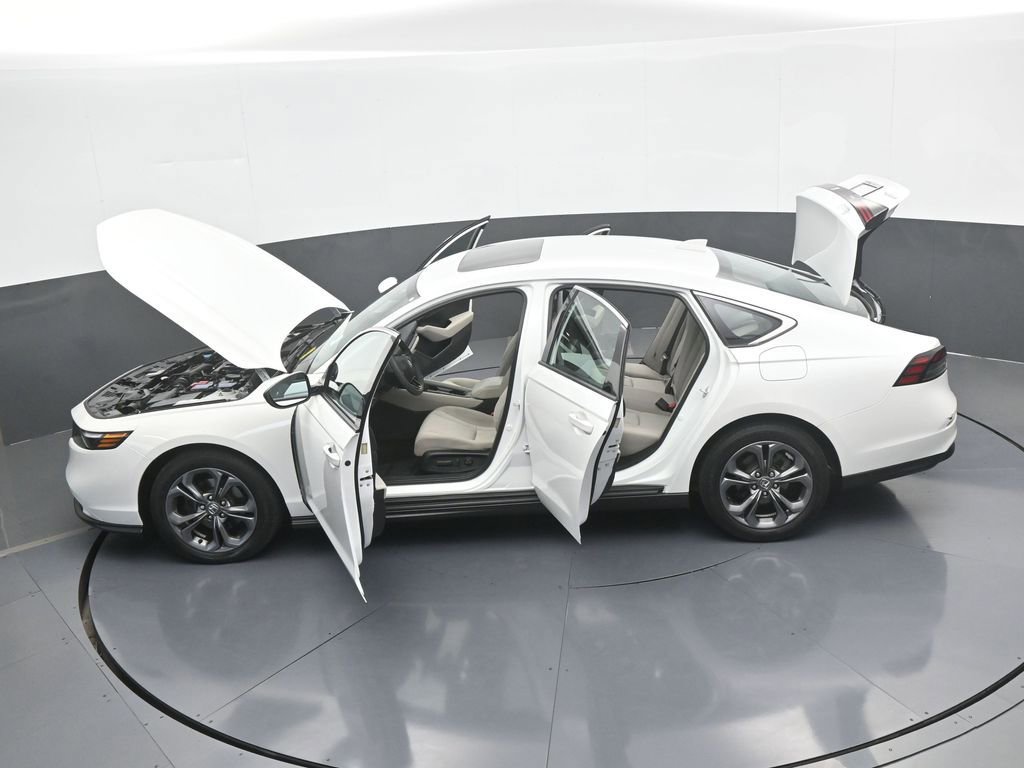 Used 2023 Honda Accord EX image 65