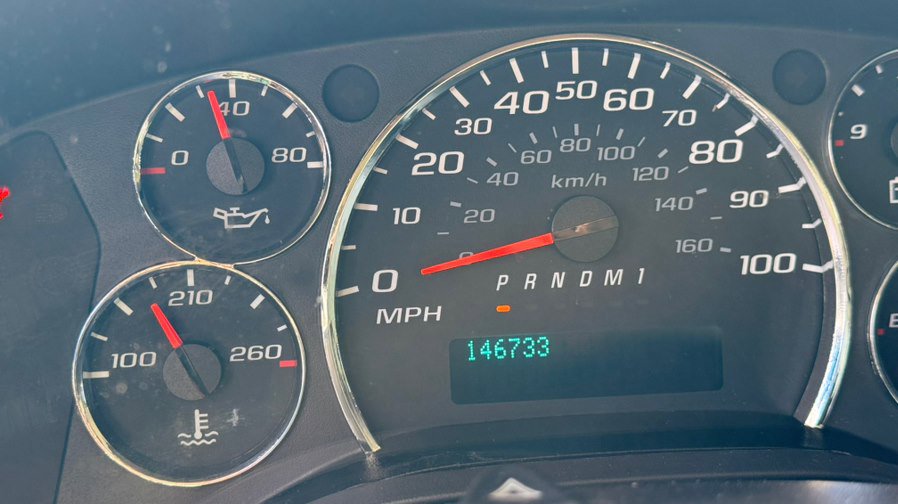 Used 2017 GMC Savana 3500 RWD image 27