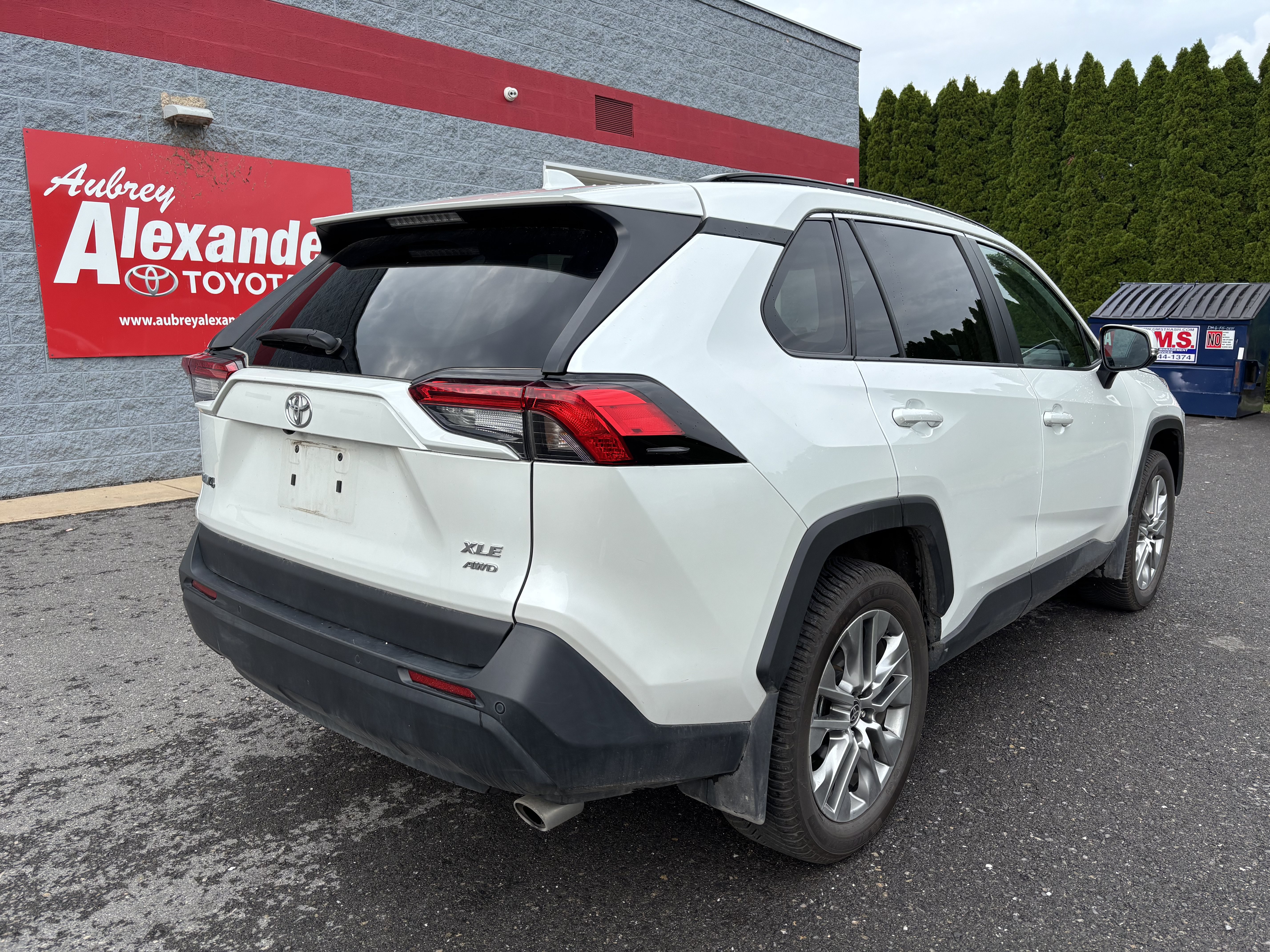 Certified 2023 Toyota RAV4 XLE Premium AWD/4WD image 3