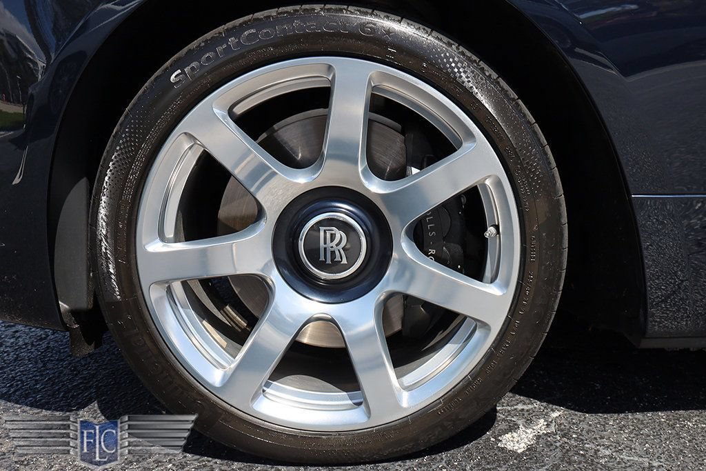 Used 2016 Rolls-Royce Dawn RWD image 37