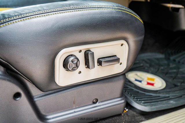 Used 2003 HUMMER H2 w/ Preferred Equipment Group image 63