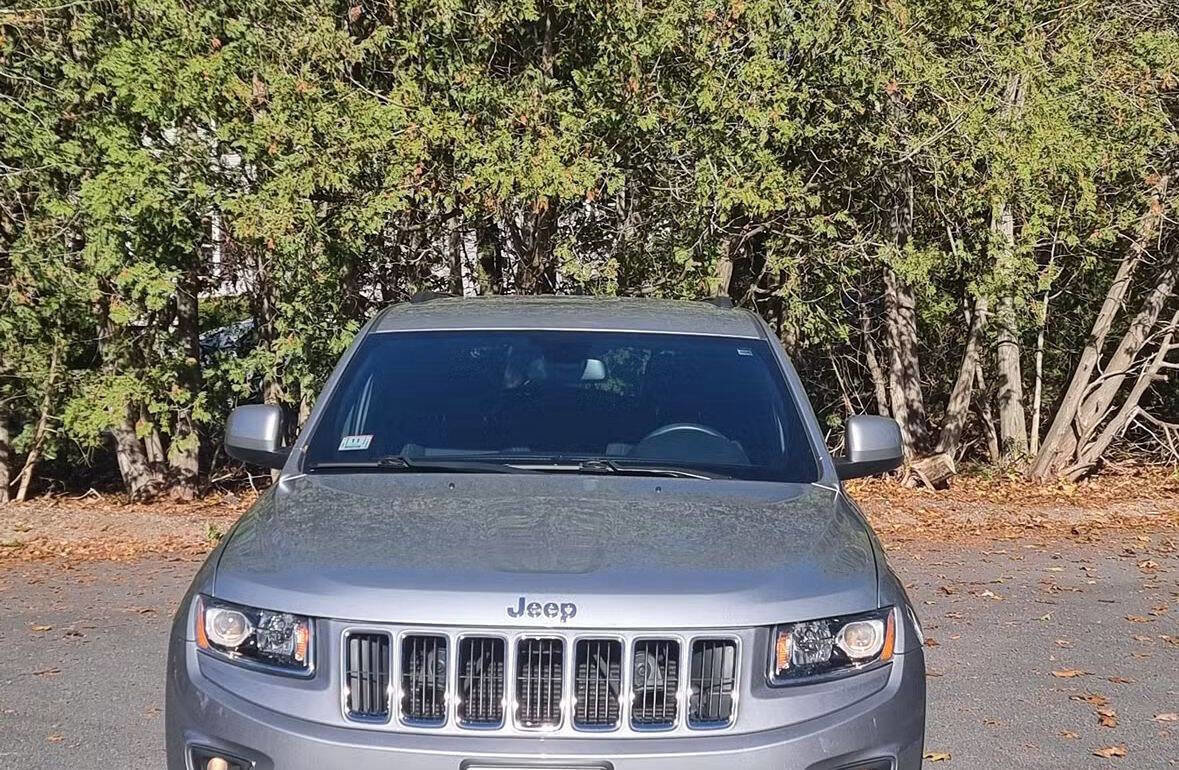 Used 2016 Jeep Grand Cherokee Laredo w/ Quick Order Package 23E image 1