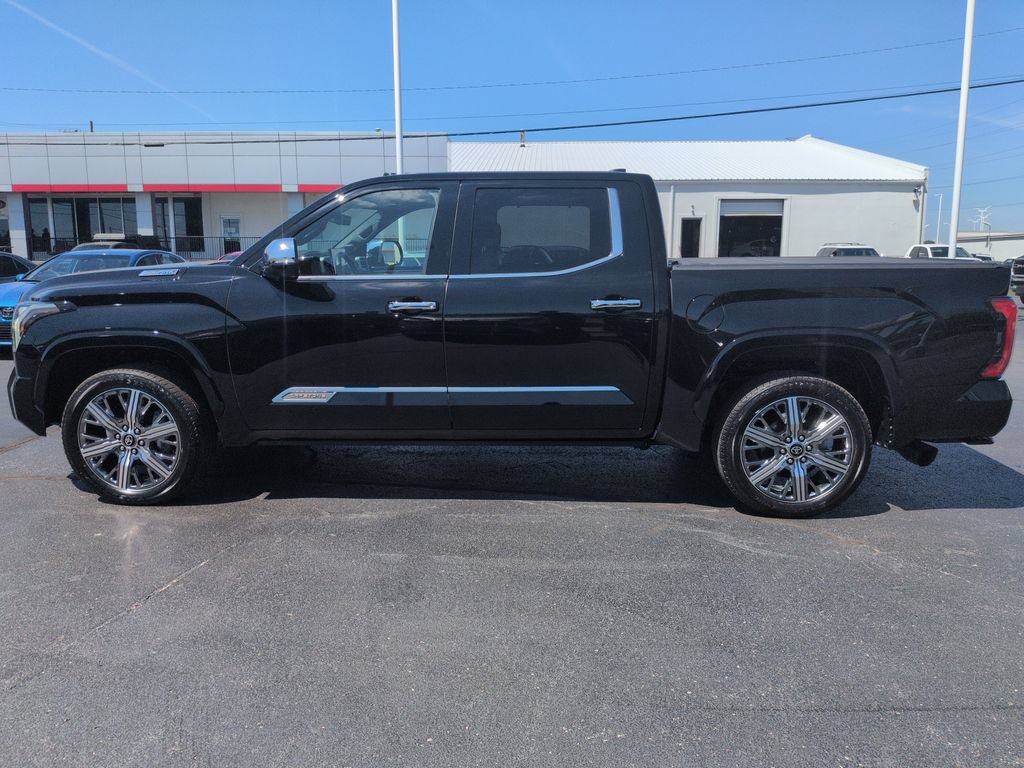 Used 2025 Toyota Tundra Capstone AWD/4WD image 2