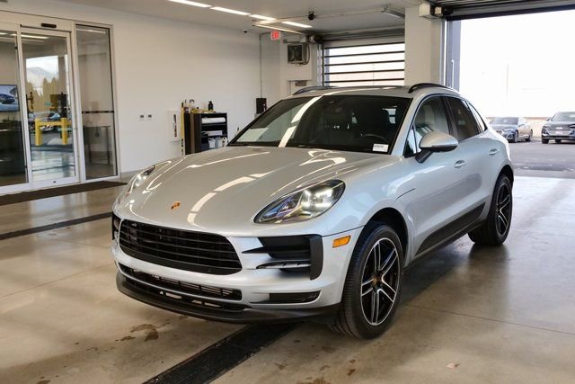 Used 2021 Porsche Macan image 3