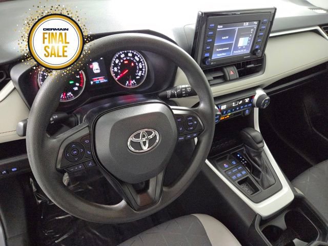Used 2021 Toyota RAV4 XLE image 14
