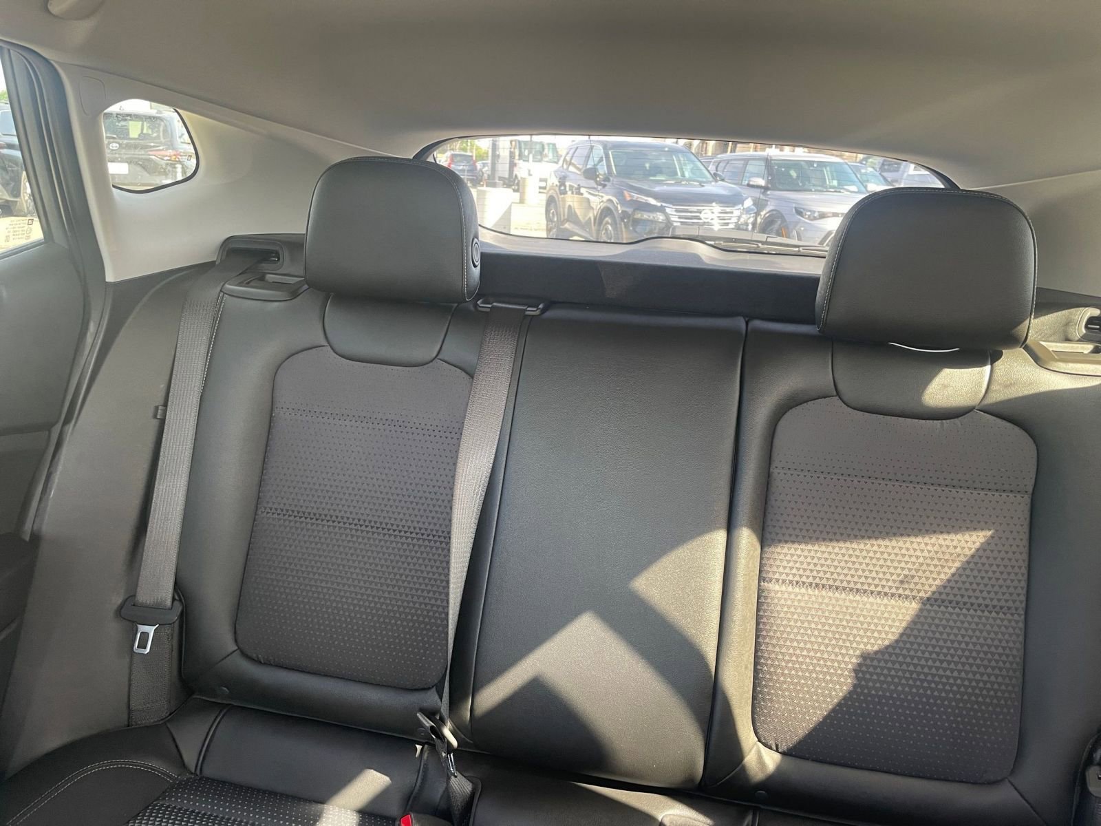 Used 2025 Chevrolet Trax LT w/ LT Convenience Package image 33