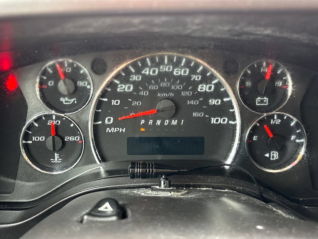 Used 2019 Chevrolet Express 3500 LT w/ LT Preferred Equipment Group RWD image 16