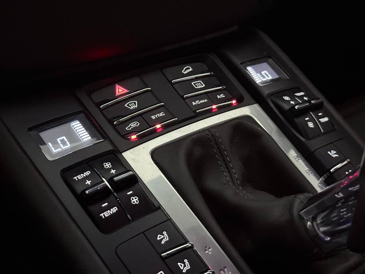 Used 2018 Porsche Macan GTS w/ Premium Package Plus image 38