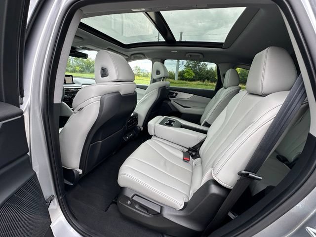 Used 2023 Acura MDX w/ Technology Package AWD/4WD image 18