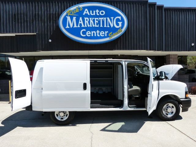 Used 2021 Chevrolet Express 2500 w/ Driver Convenience Package image 22
