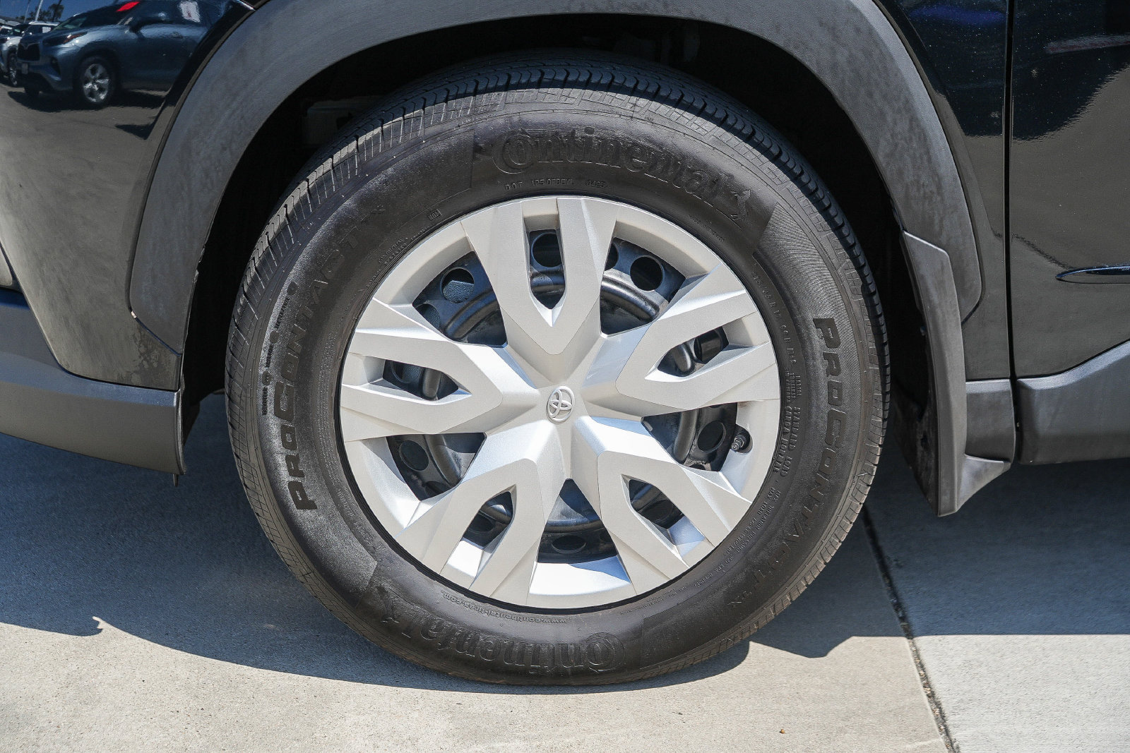 Certified 2025 Toyota Corolla Cross L FWD image 11