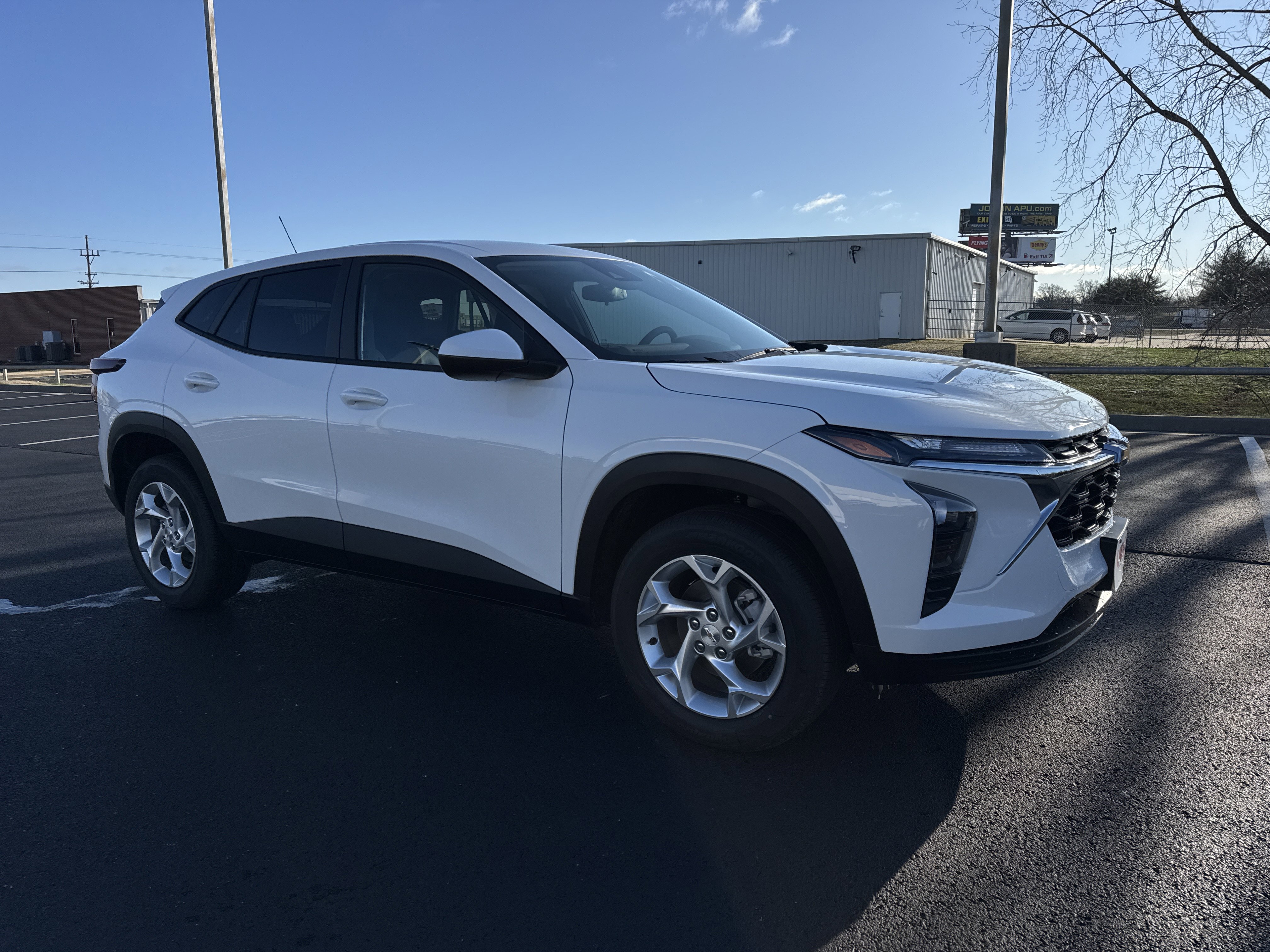 New 2026 Chevrolet Trax LS image 4