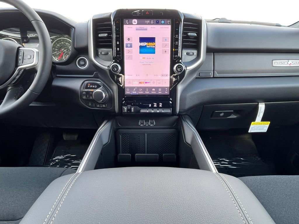 New 2026 RAM 1500 4x4 Crew Cab image 3