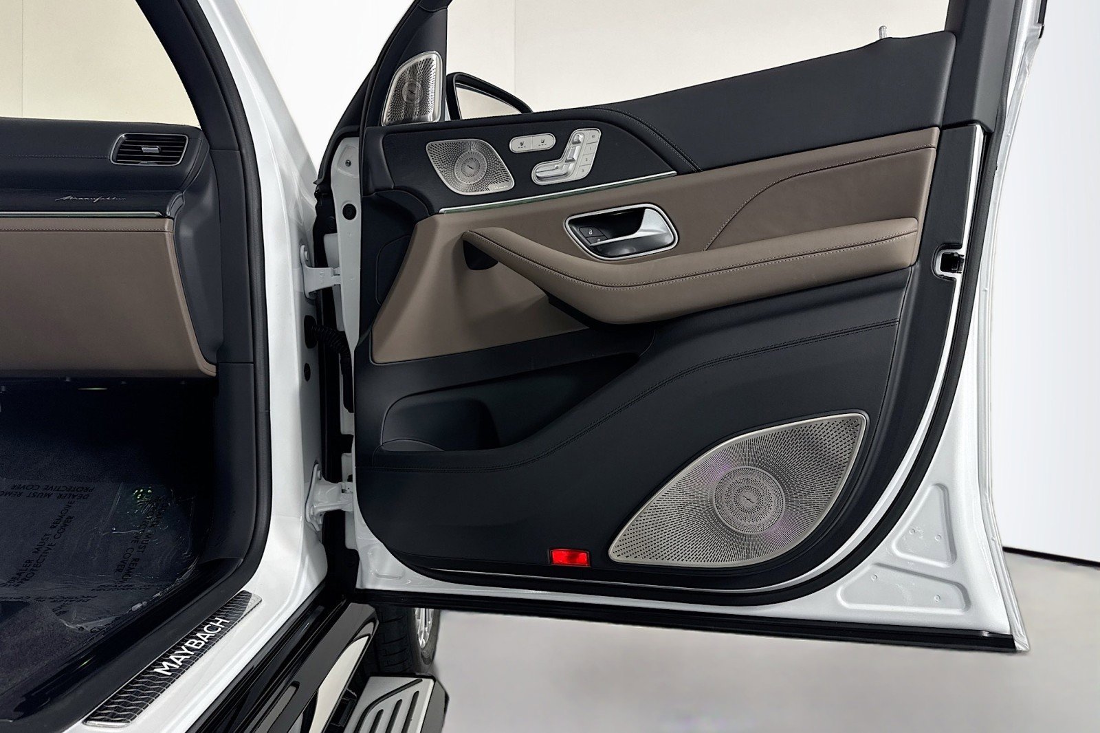 New 2026 Mercedes-Benz Maybach GLS 600 4MATIC image 26