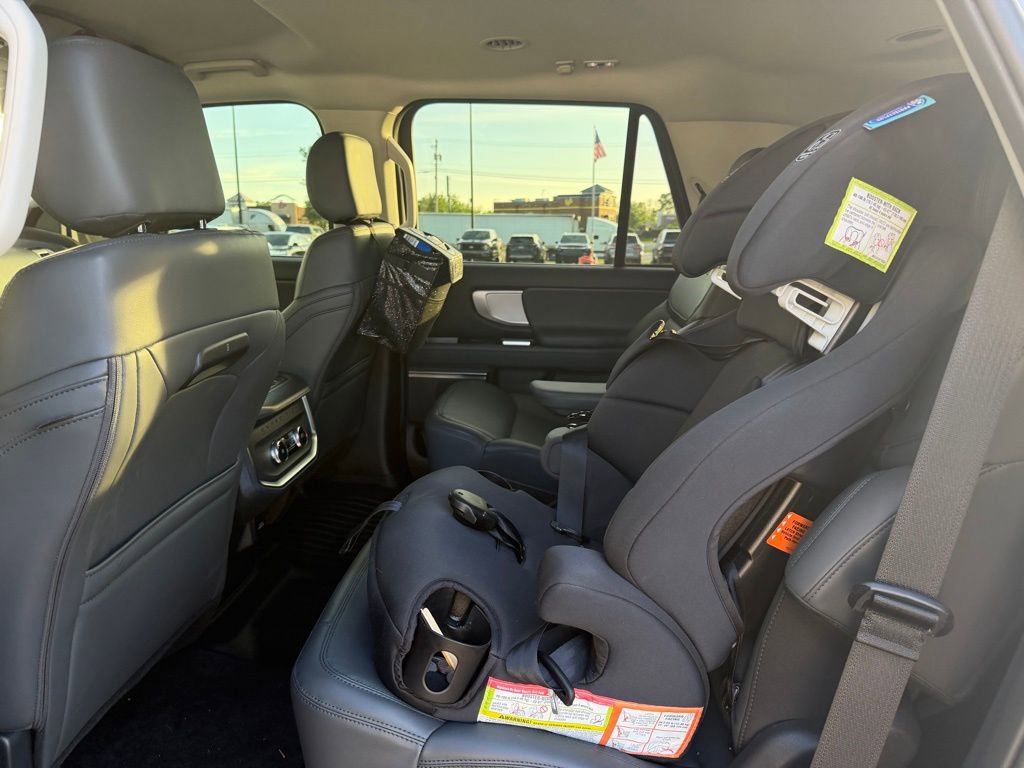 Used 2026 Ford Expedition Active AWD/4WD image 6