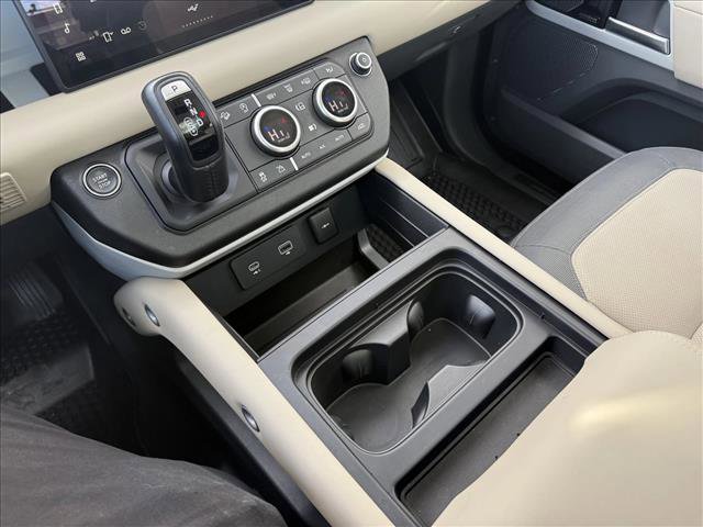Used 2024 Land Rover Defender 110 X-Dynamic SE image 24
