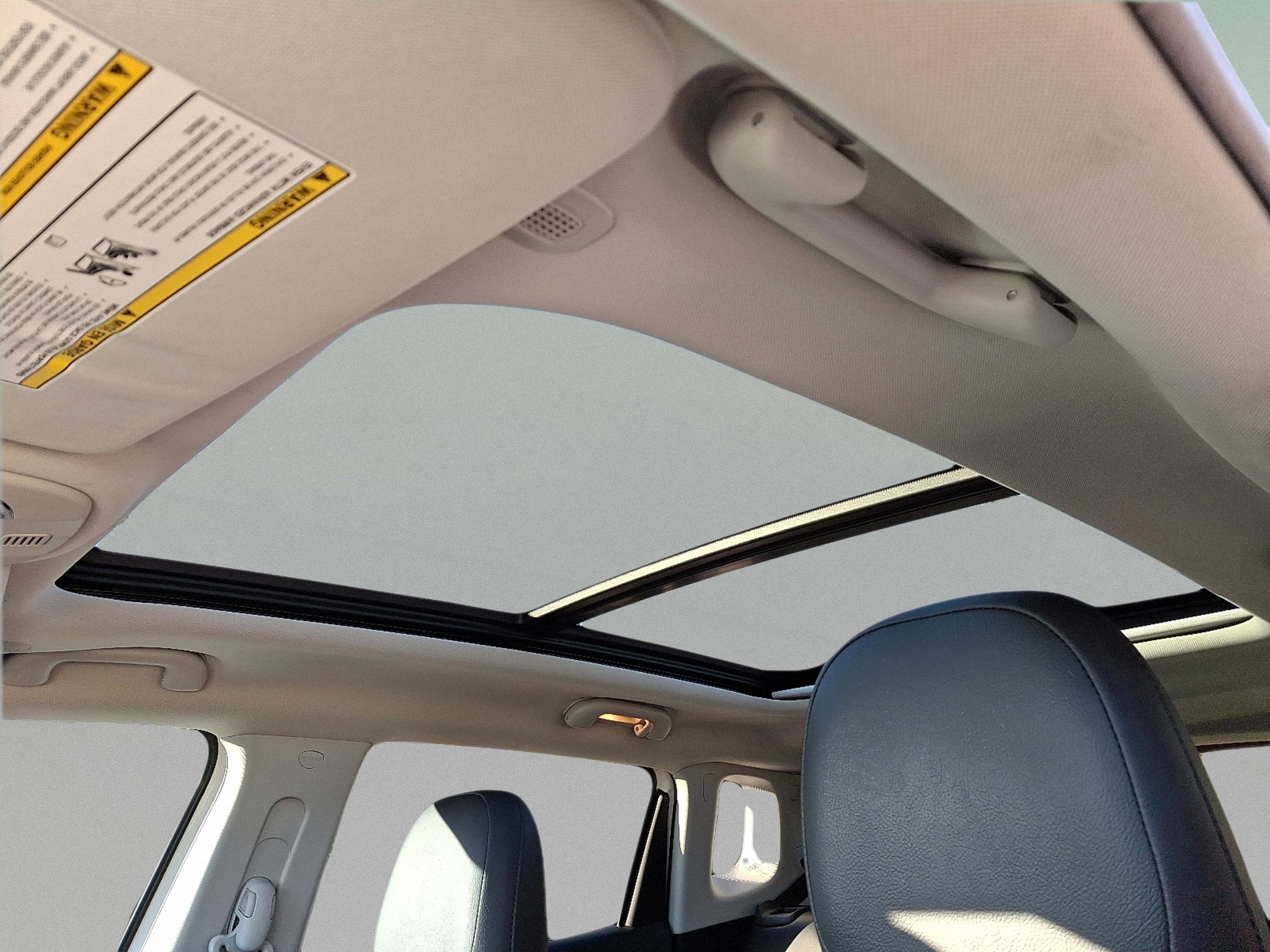 Used 2020 Jeep Compass Latitude image 14