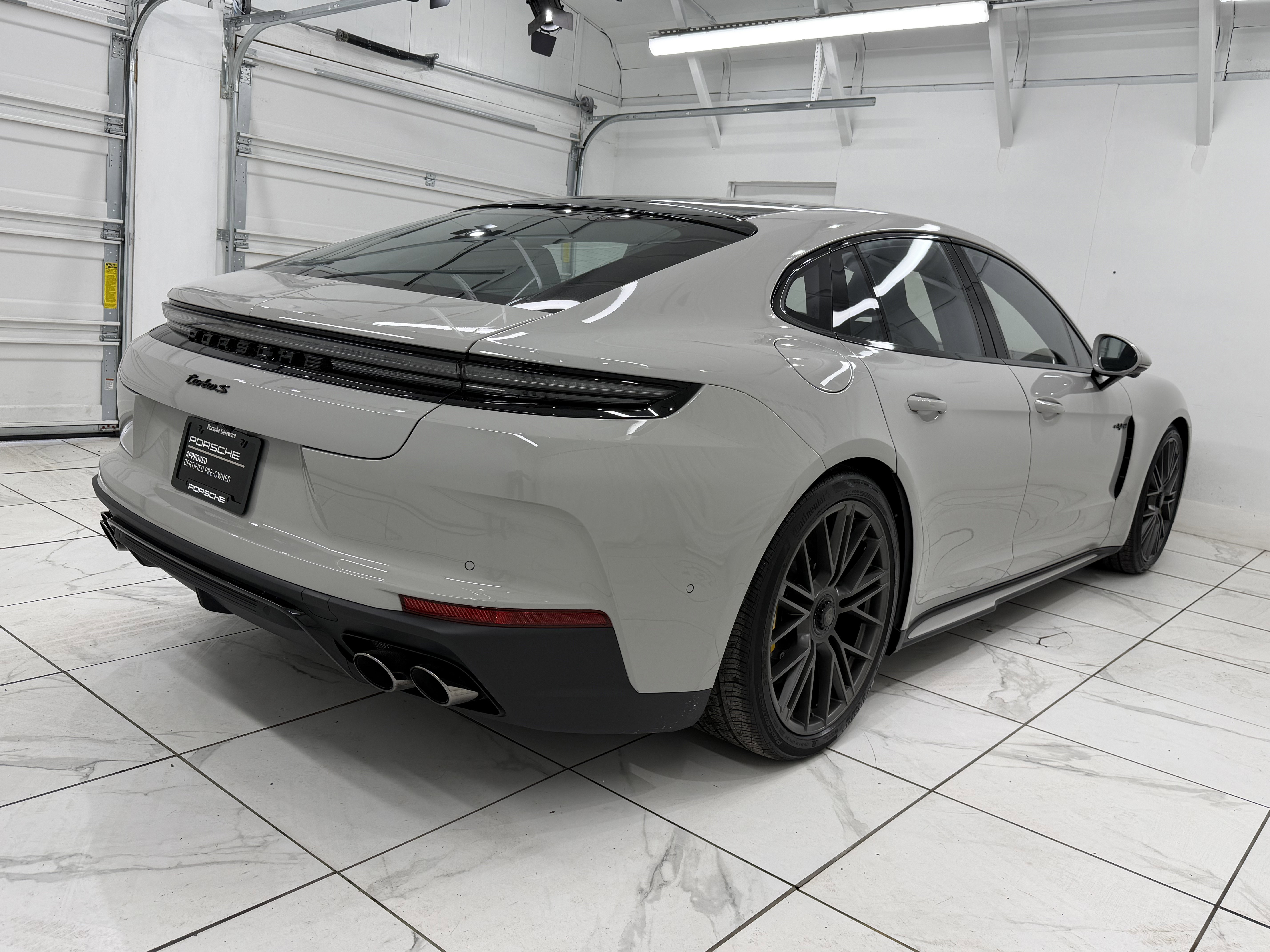 Used 2025 Porsche Panamera Turbo S image 12