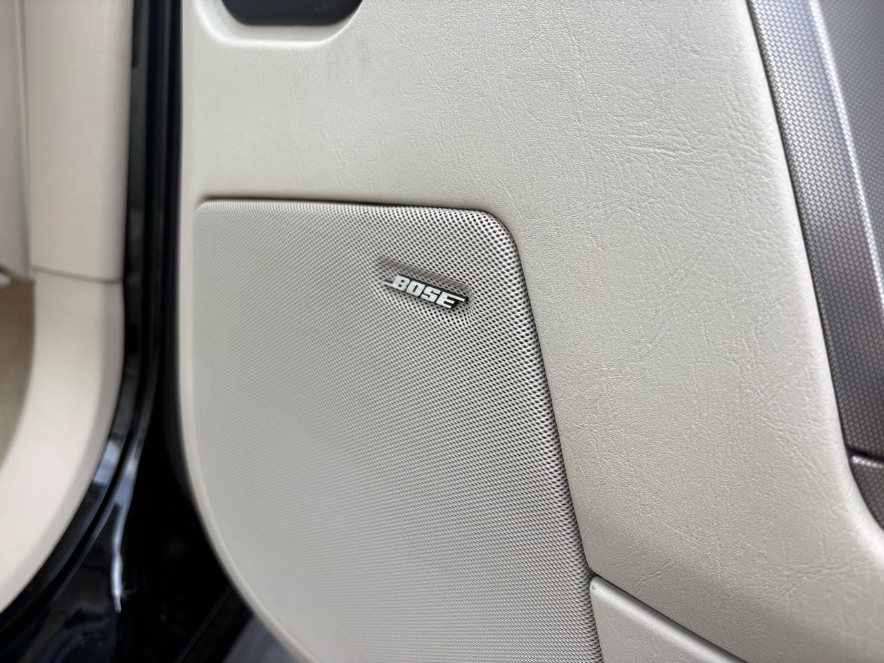 Used 2005 Cadillac XLR RWD image 20