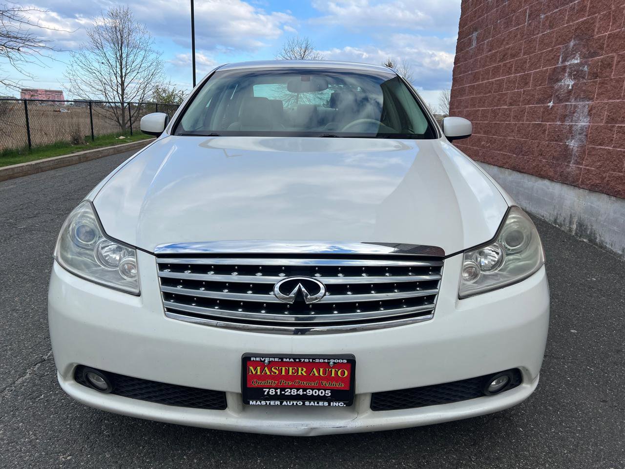 Used 2007 INFINITI M35 x w/ Technology Pkg AWD/4WD image 2
