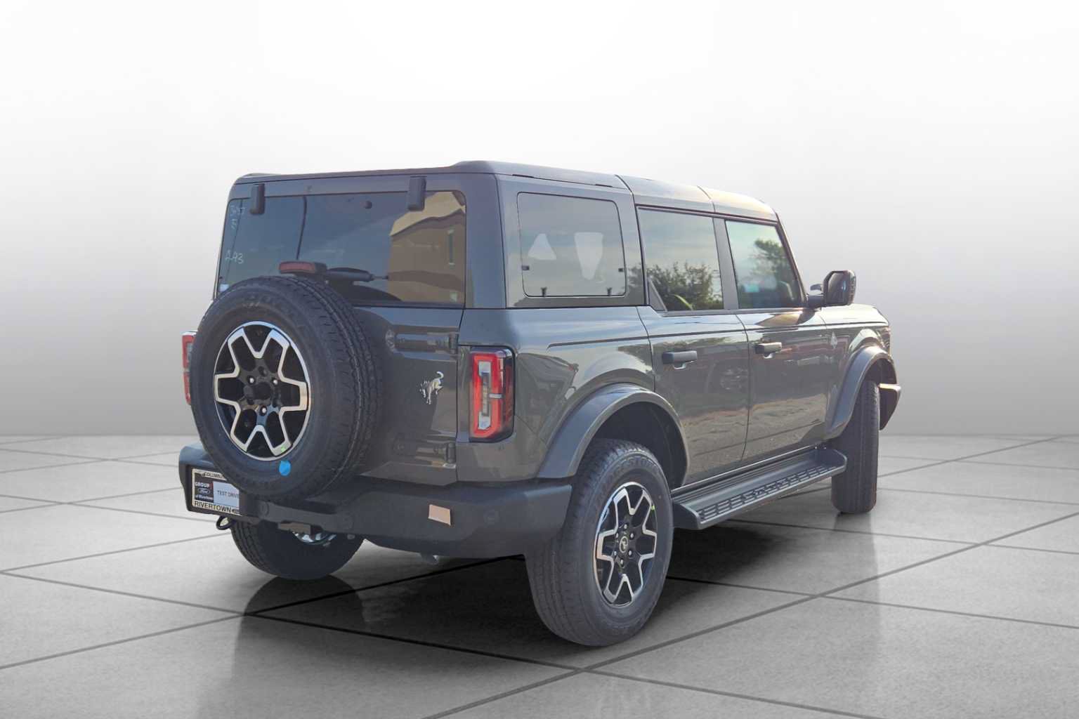 New 2026 Ford Bronco Outer Banks AWD/4WD image 14