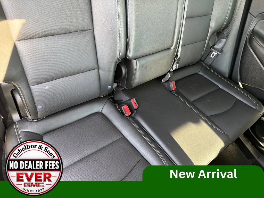 Used 2024 GMC Terrain SLT AWD/4WD image 6