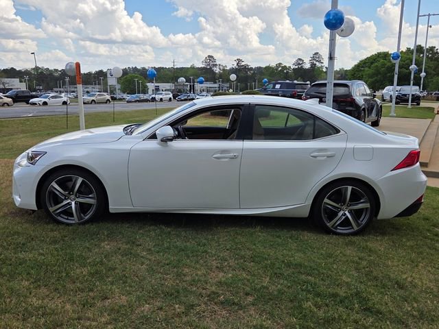 Used 2019 Lexus IS 300 w/ Navigation Package RWD image 4