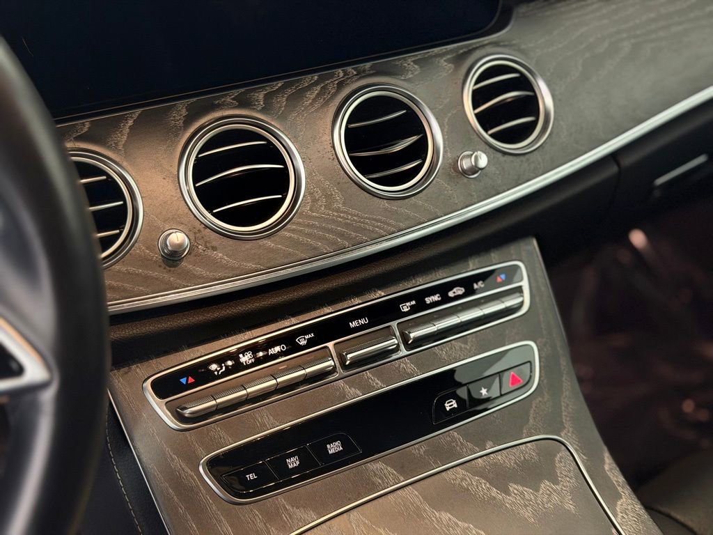 Used 2021 Mercedes-Benz E 350 4MATIC Sedan image 19