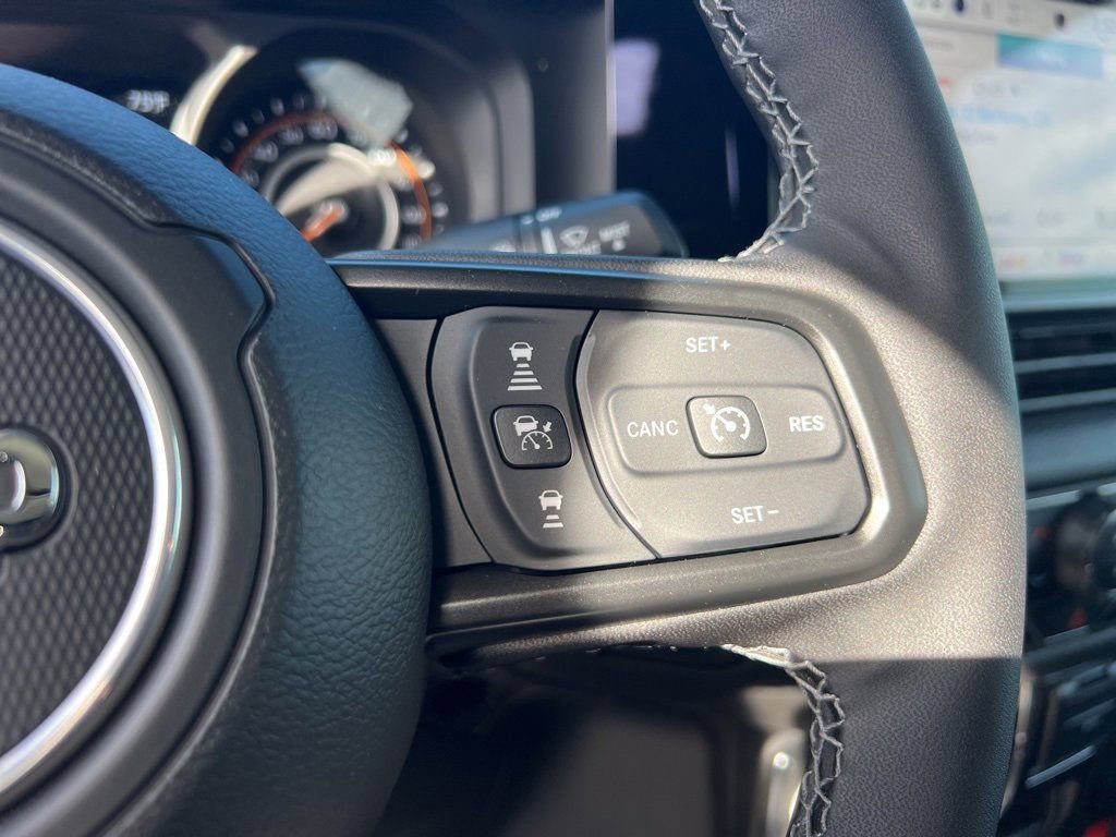New 2025 Jeep Gladiator Sport AWD/4WD image 23
