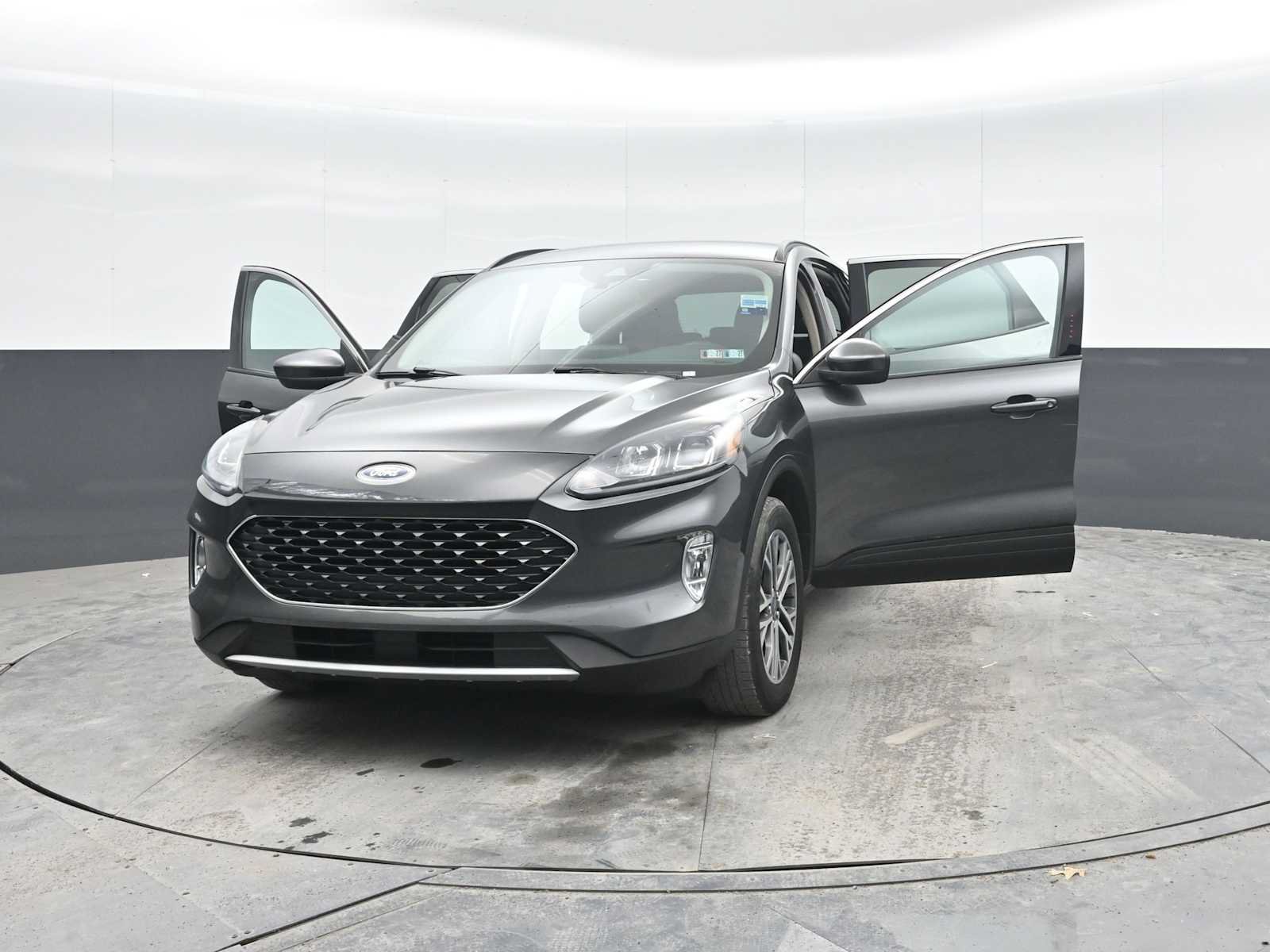 Used 2020 Ford Escape SEL AWD/4WD image 38