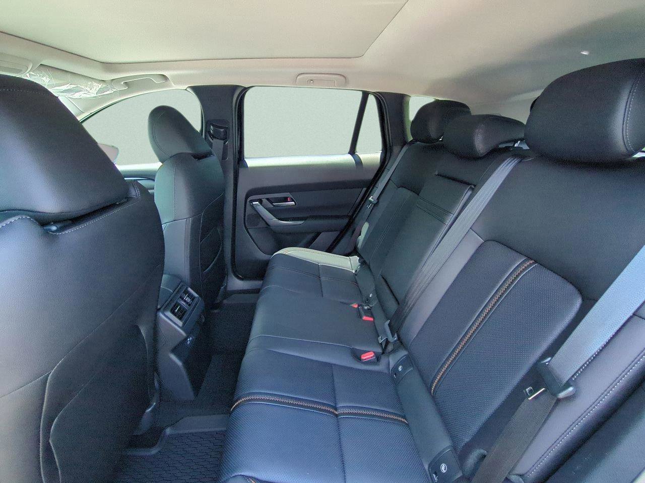 Certified 2025 MAZDA CX-50 2.5 Hybrid w/ Weather Package AWD/4WD image 9