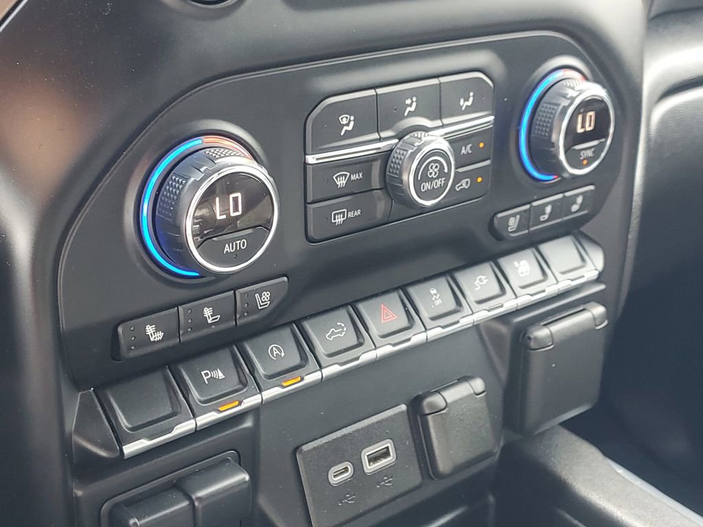 Used 2021 Chevrolet Silverado 1500 High Country RWD image 26