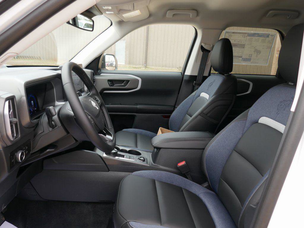 New 2025 Ford Bronco Sport Outer Banks image 14