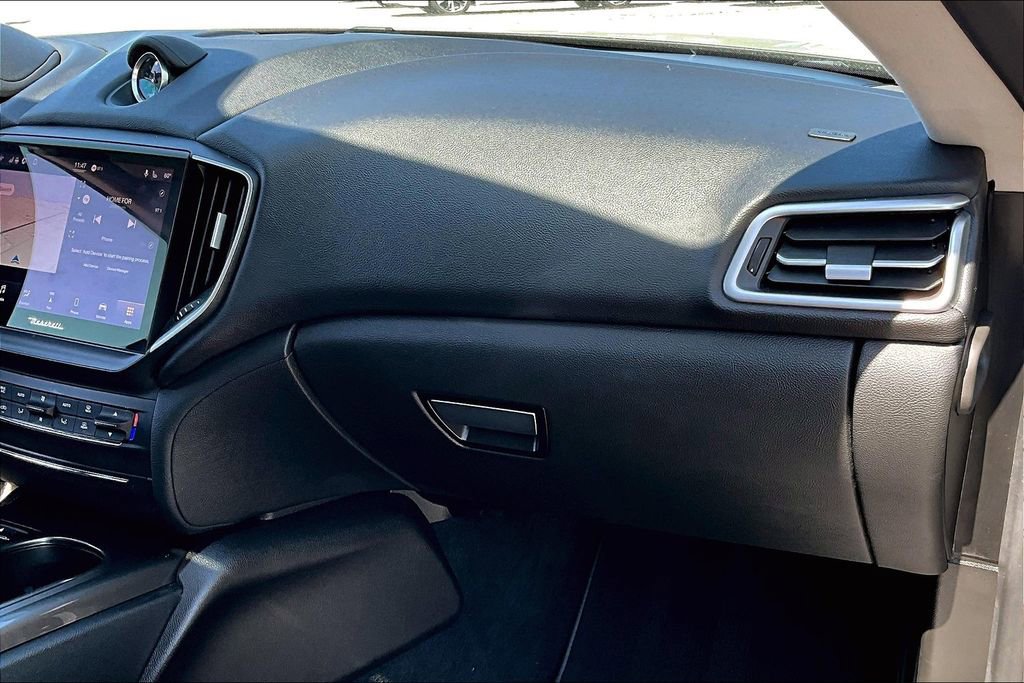 Used 2022 Maserati Ghibli GT image 22