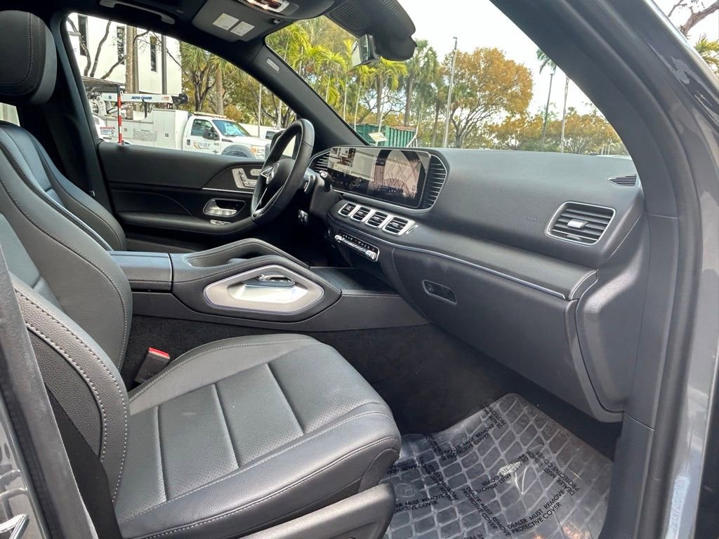 Used 2025 Mercedes-Benz GLE 450e 4MATIC image 31