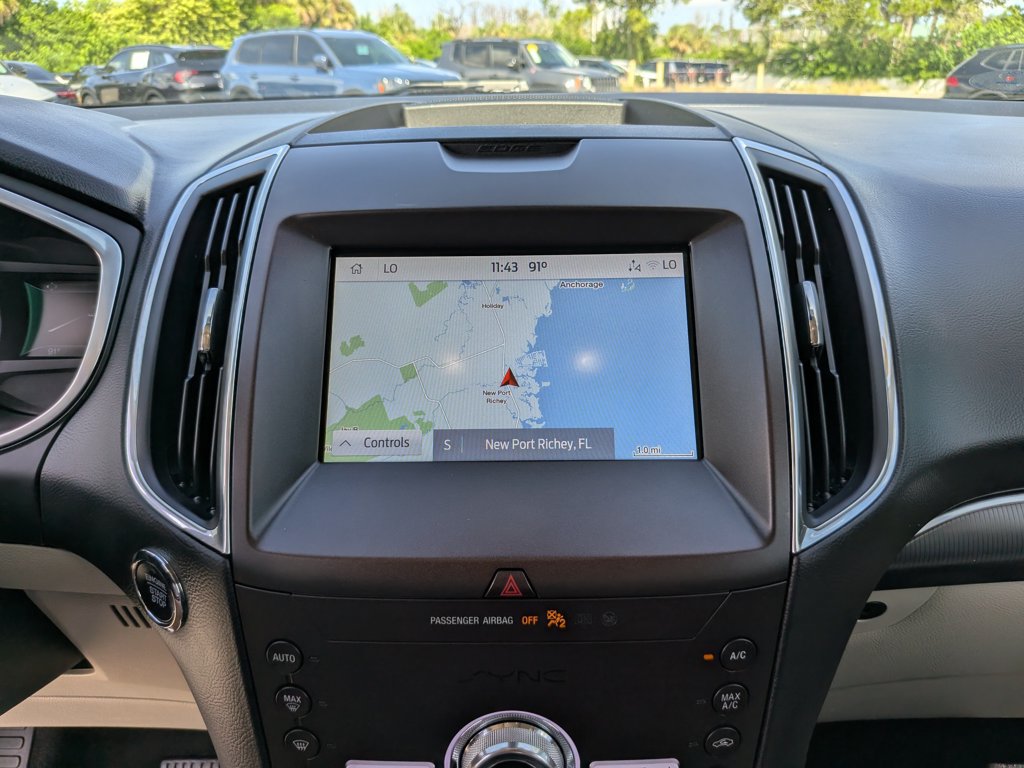 Used 2020 Ford Edge Titanium FWD image 23