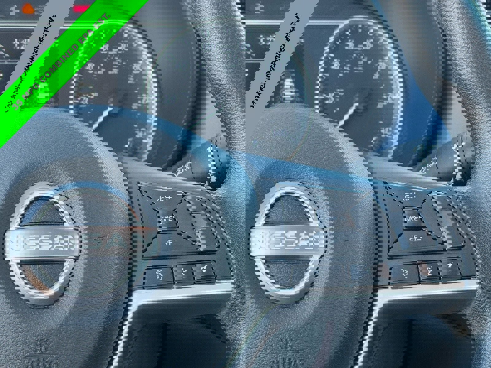 Used 2025 Nissan Versa SV image 20