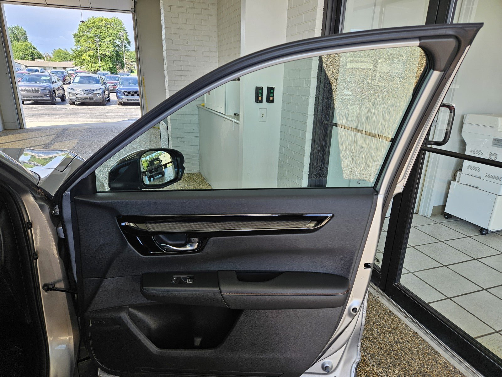 Used 2024 Honda CR-V Sport Touring image 14